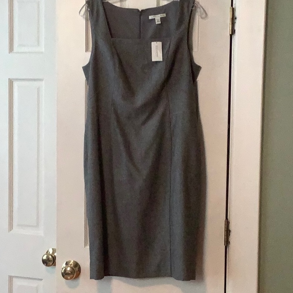 NWT Banana Republic lightweight wool sheath dress